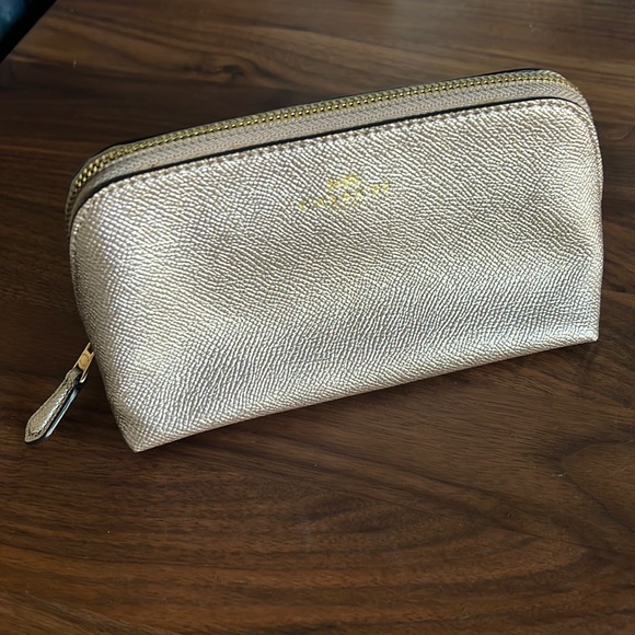 Coach Handbags - Coach pouch!